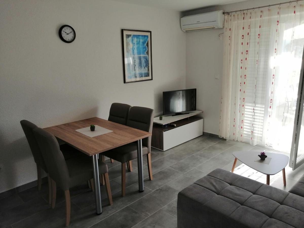 Apartmani Grabovcic Punat Exterior foto