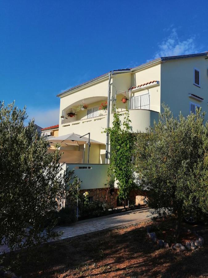 Apartmani Grabovcic Punat Exterior foto
