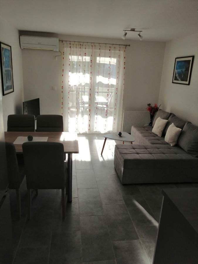 Apartmani Grabovcic Punat Exterior foto
